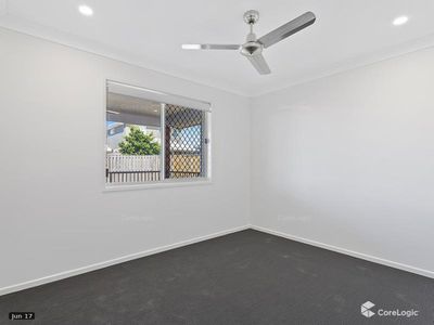 5 Apple Berry Avenue, Coomera