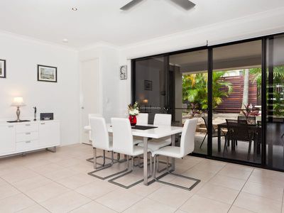 7 Palm Drive, Mooloolaba