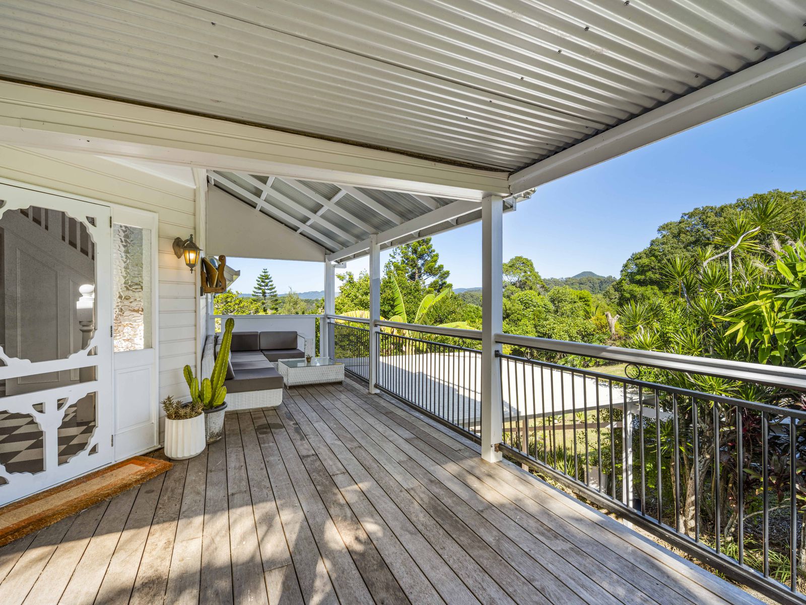 1 Tongarra Drive, Ocean Shores