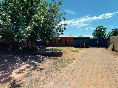 7 Barlow Court, Dubbo