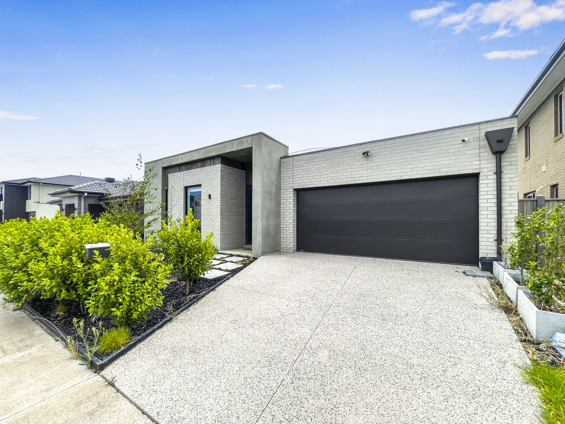 112 Starboard Way, Werribee South