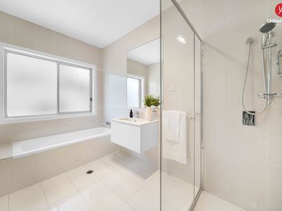 6B Richmond Crescent, Cecil Hills