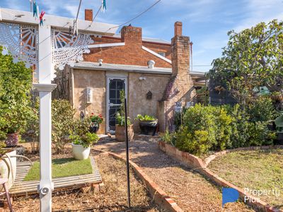 100 Railway Road, Elmore