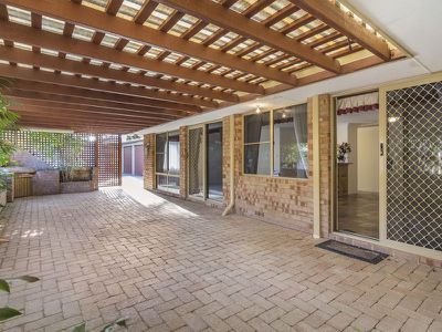 6 Russley Grove, Yanchep