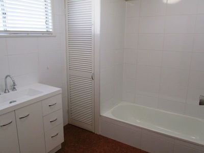 15 Duck street, Longreach