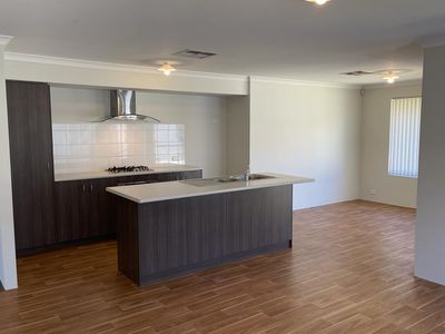 126 Boomerang Loop, Banksia Grove