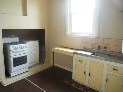 4 / 12 Thomas Street, Geelong West