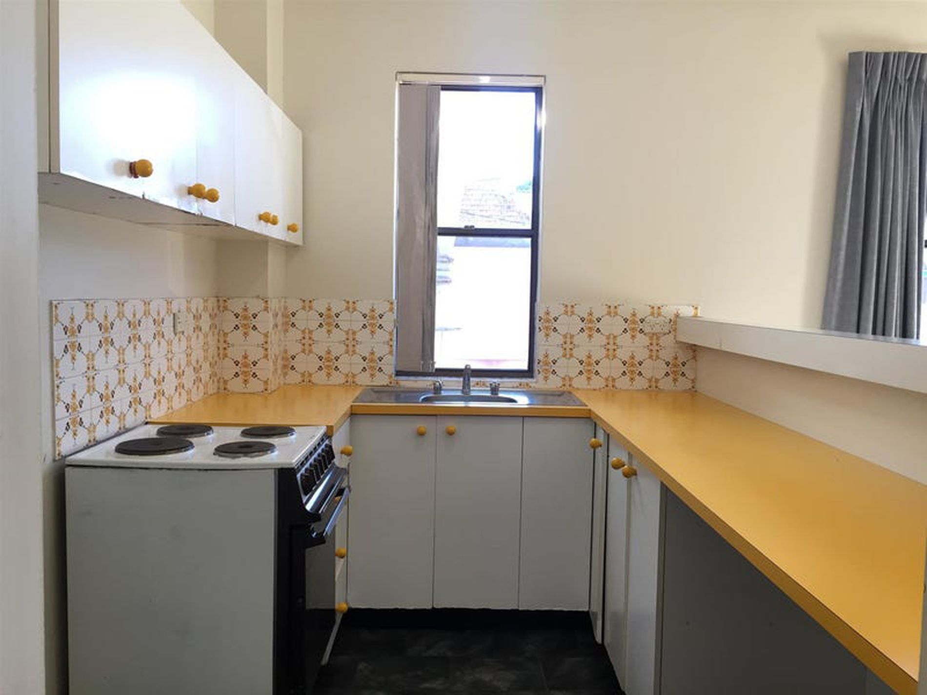 2 / 160 Anzac Parade, Kensington