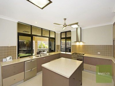8 Johnstone Court, Douglas