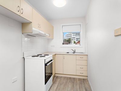 7 / 395 Crown Street, Wollongong