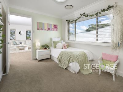 14 Rocklea Crescent, Sylvania