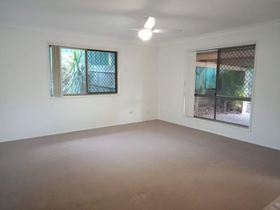 25 Quantock Court, Rochedale South