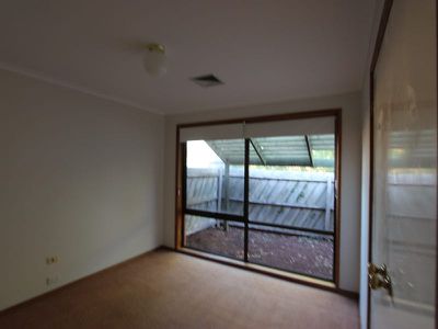 1 Cromwell Drive, Lara