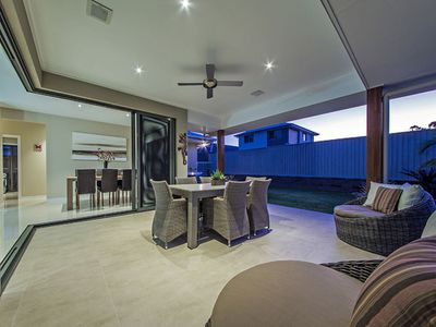 3 Lydia Pl, Wakerley
