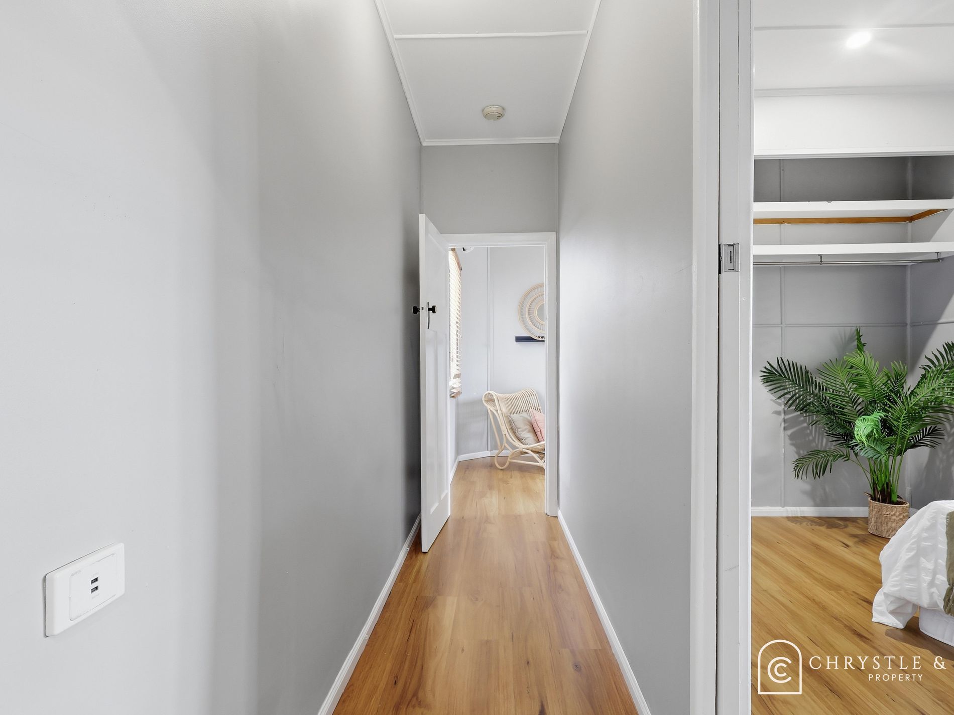 7 Hill End Road, Glenella