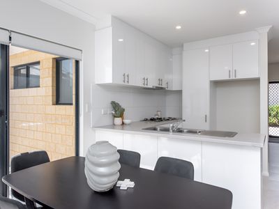 17B Bepton Way, Balga