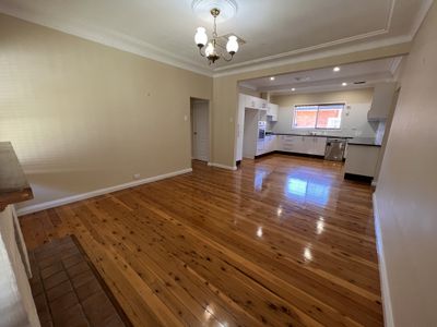 13 Hutchins Avenue, Dubbo