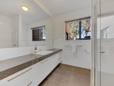 2 / 10 Luton Drive, Yarrawonga