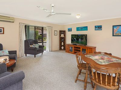 105 / 8 Melody Court, Warana