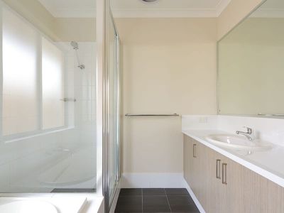 11 Barbon Lane , Baldivis