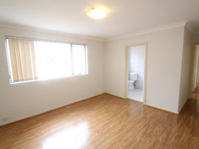 4 / 13 Caroline Street, Westmead
