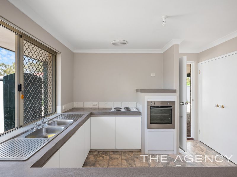 8A Rennie Crescent North, Hilton