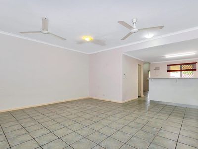 2 / 118 Woodlake Boulevard, Durack