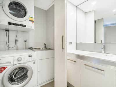 805 / 19 THE CIRCUS, Burswood