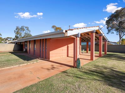 1 / 13 Killarney Street, Lamington