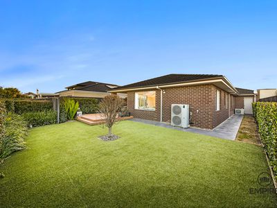 47 Centenary Boulevard, Officer South