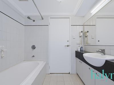 105 / 126 Mounts Bay Road, Perth