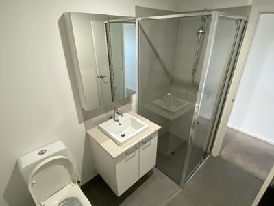 16 Pendant Walk, Truganina