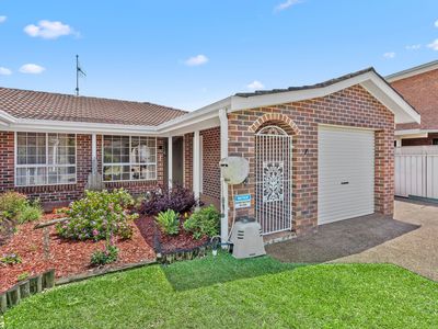 2 / 7 Windsor Place, Tuncurry