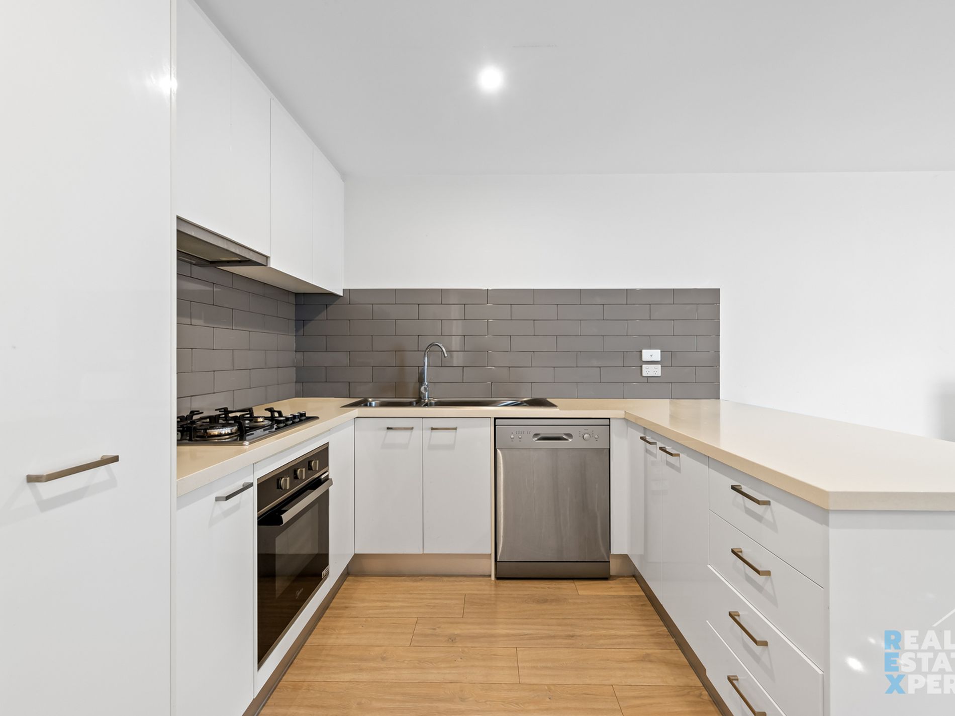 21 Sunshine Court, Hampton Park