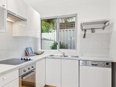 4 / 58 Hastings Street, Scarborough