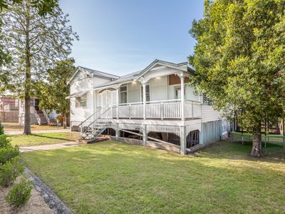 92 GLEBE ROAD, Newtown