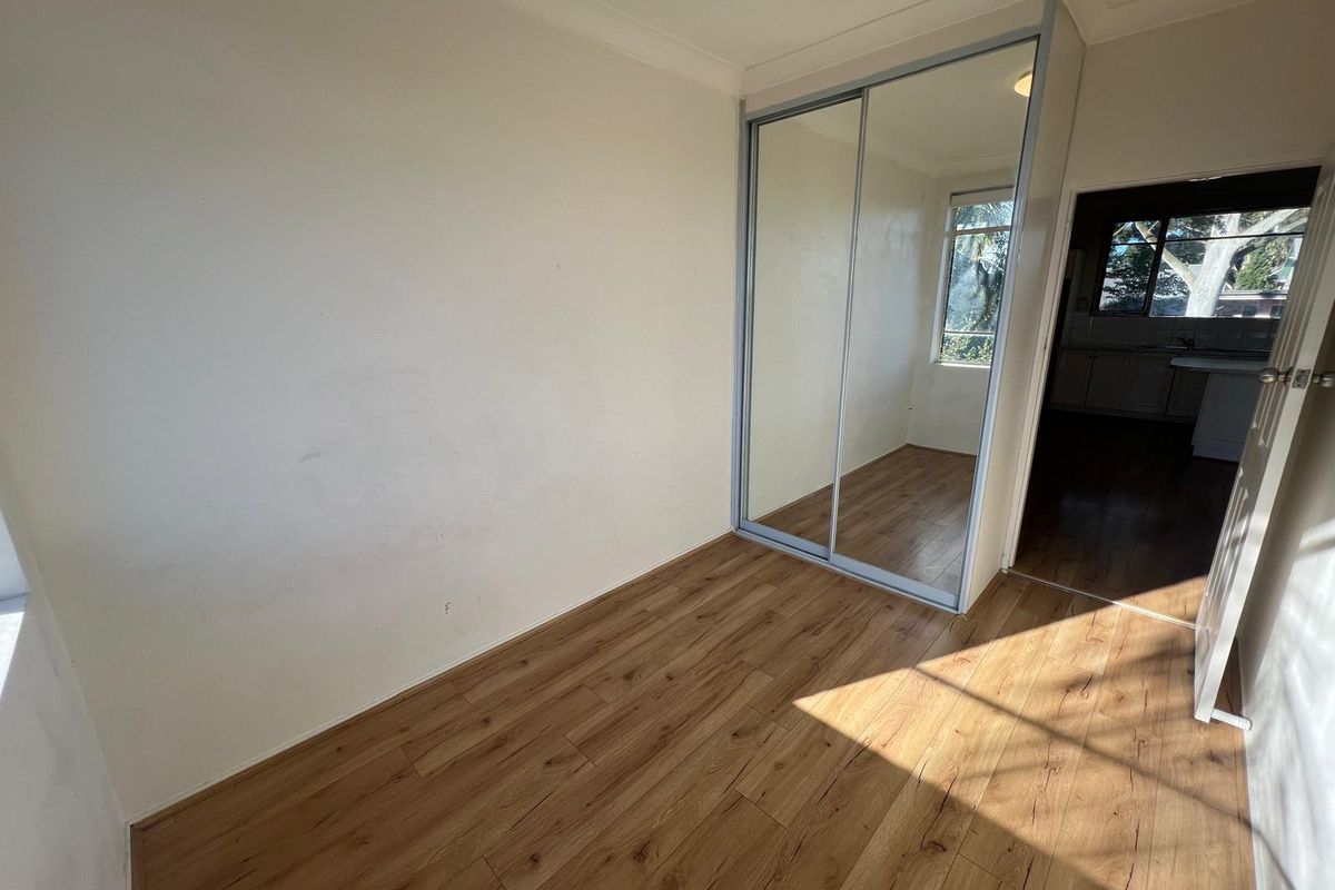 6 / 297-299 King Georges Road, Roselands