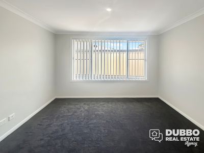 63 Spears Drive, Dubbo