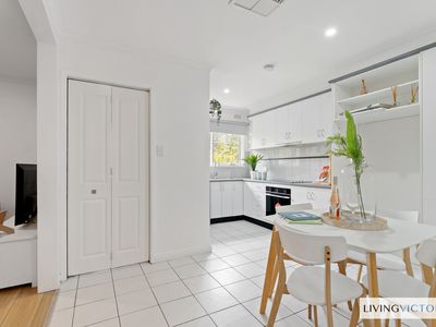 16 / 16-20 Laurence Avenue, Airport West