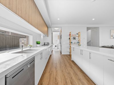 45 Fairground Promenade, Berwick