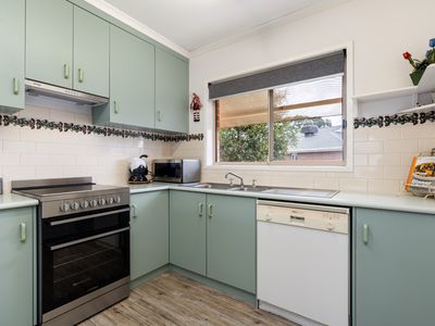2 Indigo Close, West Wodonga