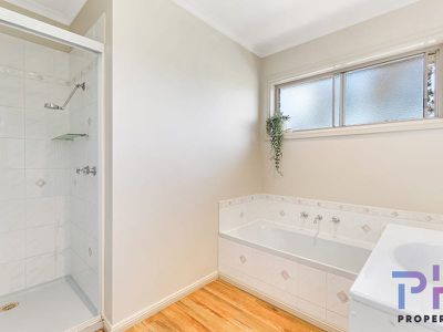 2 Windsor Court, Kangaroo Flat