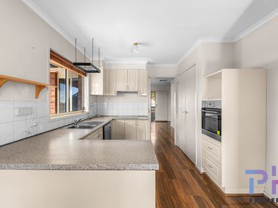 30 Pattison Drive, Kangaroo Flat