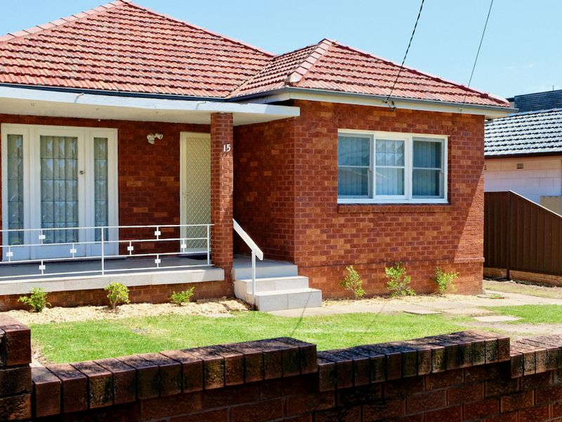 15 Michael Avenue, Belfield