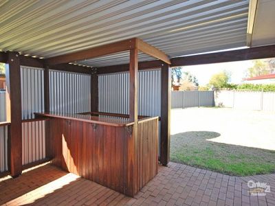 9 Wise Close, Dubbo