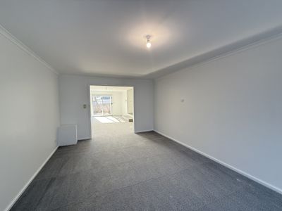 18 Walter Bull Crescent, Griffith