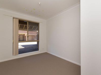 4 / 42 Rome Road, Myaree