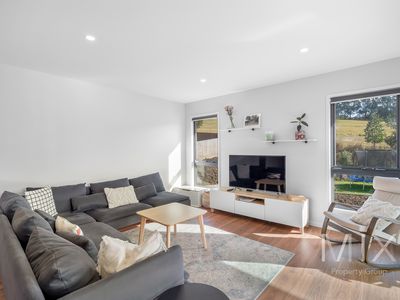12 Apolline Drive, Kingston
