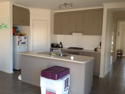 1 / 37 Barrabool Crescent, Leopold