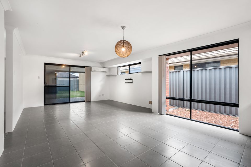5 ANGERTON MEWS, Baldivis